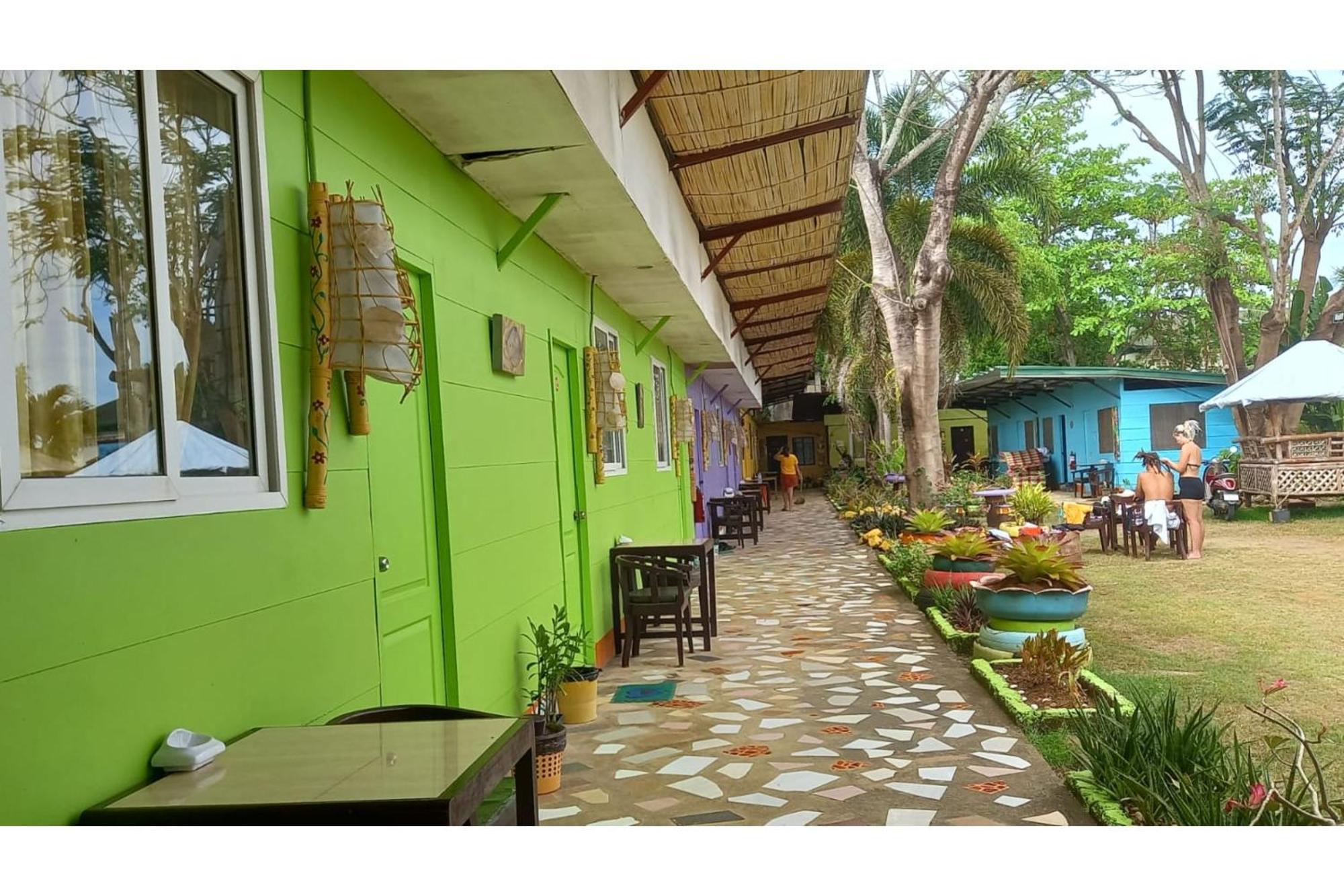 Oyo 671 Natua'S Cabin Puerto Princesa Zewnętrze zdjęcie